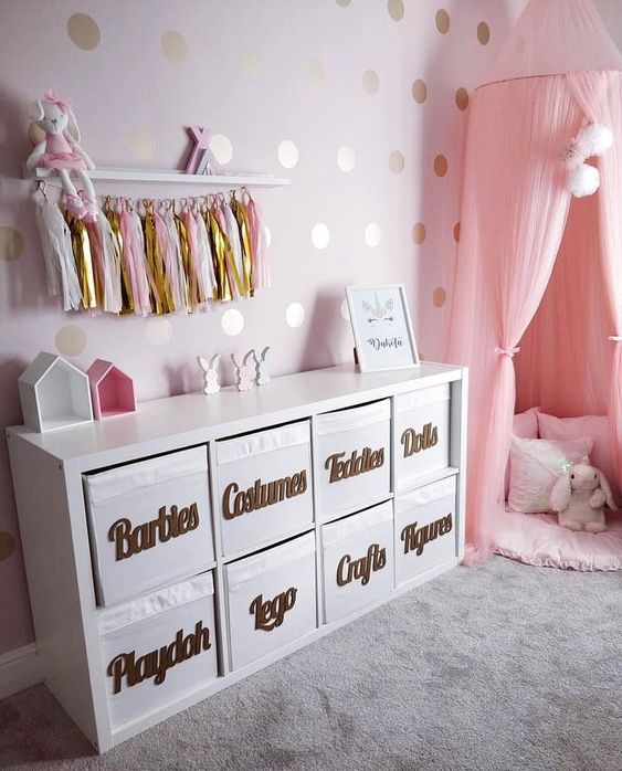 decoração de quarto de bebê menina