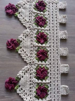 cortina de crochê com bandô de flores