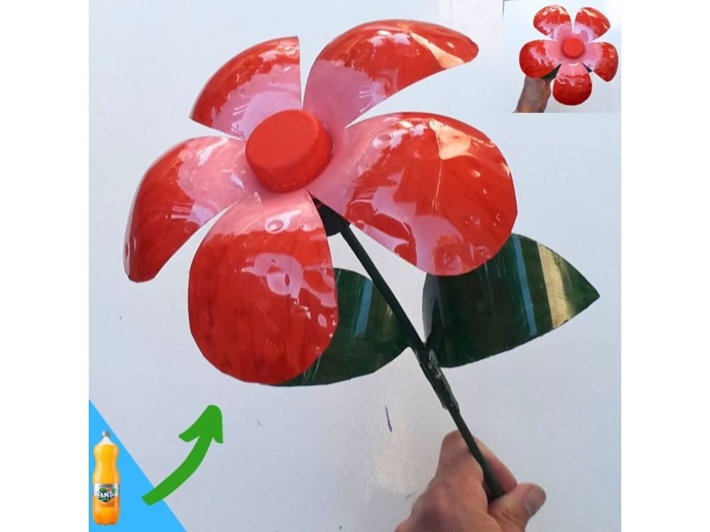 fazer flores com garrafa pet